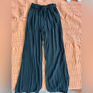 American Eagle Black Soft Paperbag Waist Pants